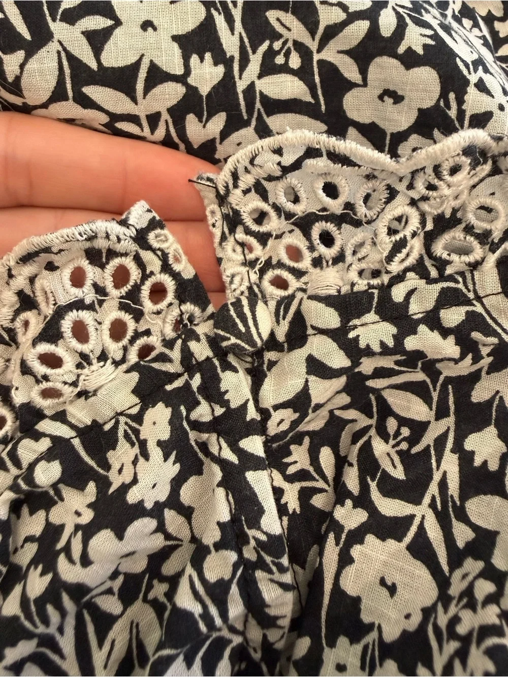 Boden Navy & White Floral Puff-Sleeve Blouse